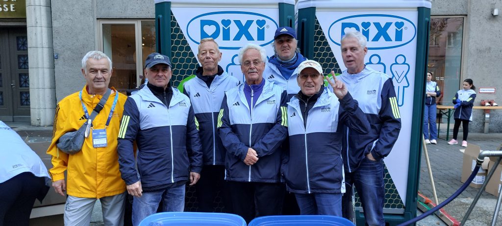 Helfer des SC Eintracht Berlin beim Berlin Marathon 2026